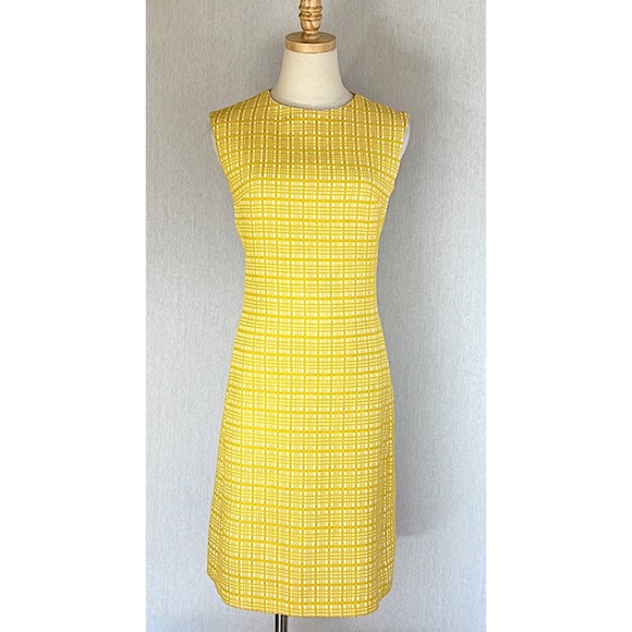 1960s-Inspired Yellow Shift Dress Suit - Picture 7 of 16